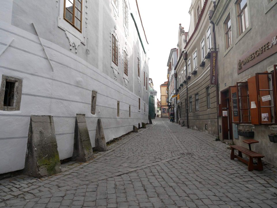 不動産担保ローンで大口資金を賢く調達するためのメリットと注意点の徹底解説